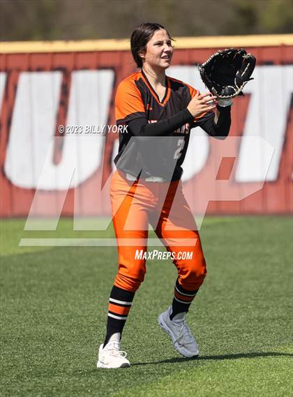 Thumbnail 1 in Grand Saline vs Chisum photogallery.
