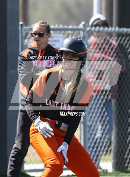 Thumbnail 2 in Grand Saline vs Chisum photogallery.