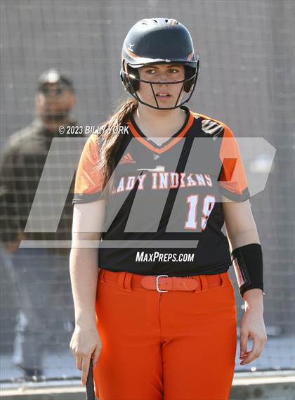Thumbnail 1 in Grand Saline vs Chisum photogallery.