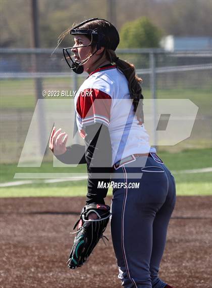 Thumbnail 2 in Grand Saline vs Chisum photogallery.