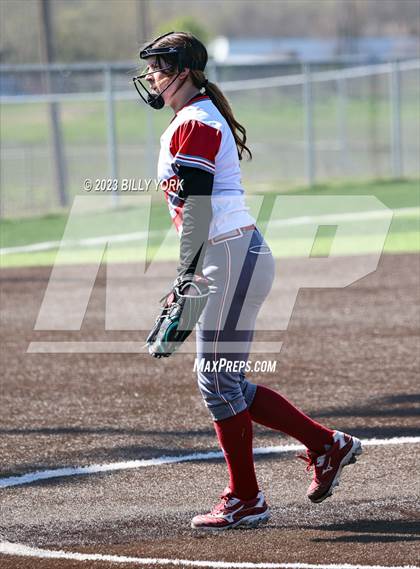 Thumbnail 2 in Grand Saline vs Chisum photogallery.