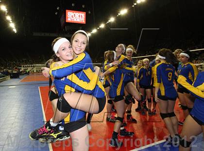 Thumbnail 1 in Weldon Valley vs. Fleming (CHSAA 1A Semifinal) photogallery.