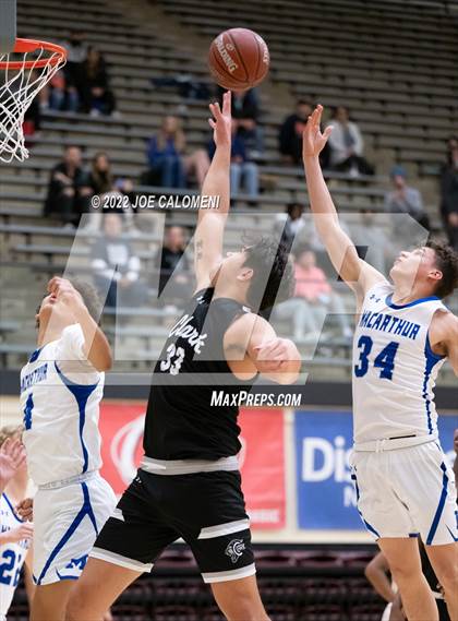 Thumbnail 1 in MacArthur [Douglas] vs Clark photogallery.