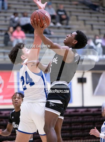 Thumbnail 3 in MacArthur [Douglas] vs Clark photogallery.