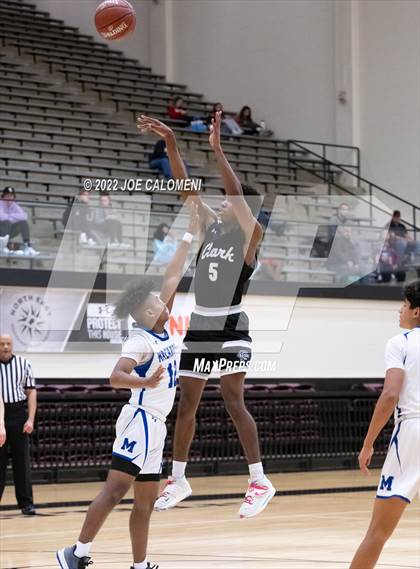 Thumbnail 1 in MacArthur [Douglas] vs Clark photogallery.