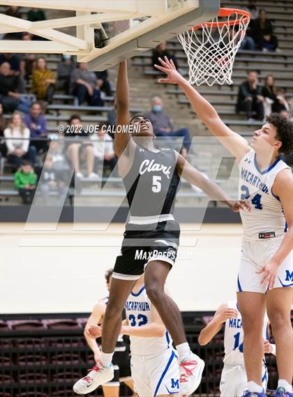Thumbnail 3 in MacArthur [Douglas] vs Clark photogallery.