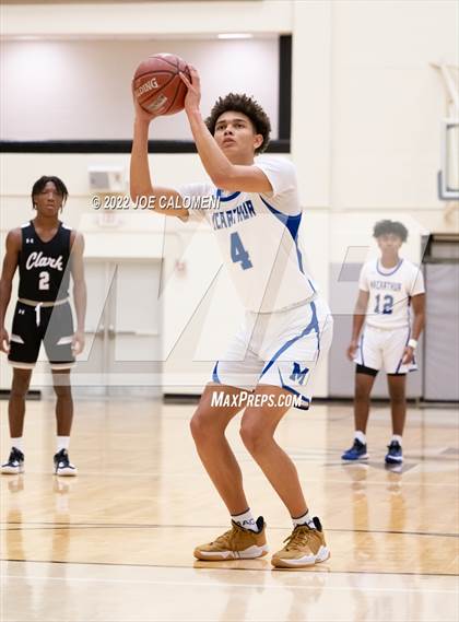 Thumbnail 2 in MacArthur [Douglas] vs Clark photogallery.