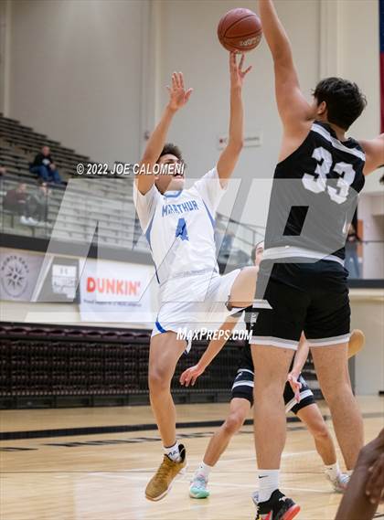 Thumbnail 2 in MacArthur [Douglas] vs Clark photogallery.