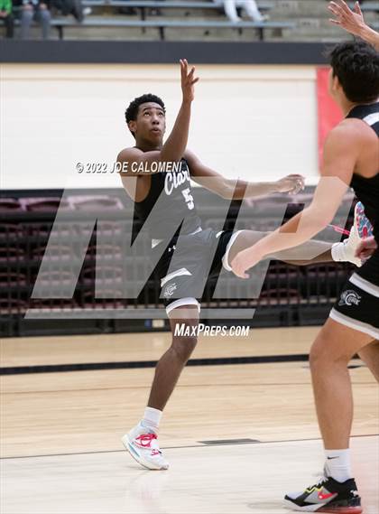 Thumbnail 1 in MacArthur [Douglas] vs Clark photogallery.