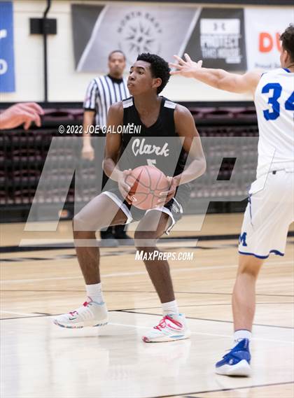 Thumbnail 3 in MacArthur [Douglas] vs Clark photogallery.