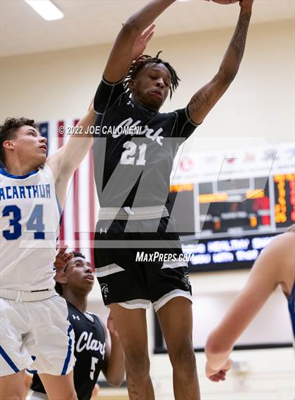 Thumbnail 3 in MacArthur [Douglas] vs Clark photogallery.