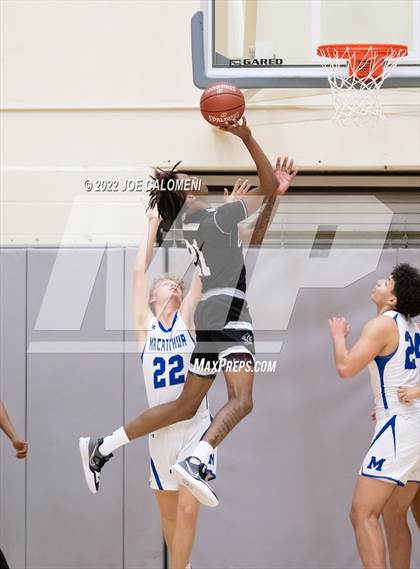 Thumbnail 1 in MacArthur [Douglas] vs Clark photogallery.