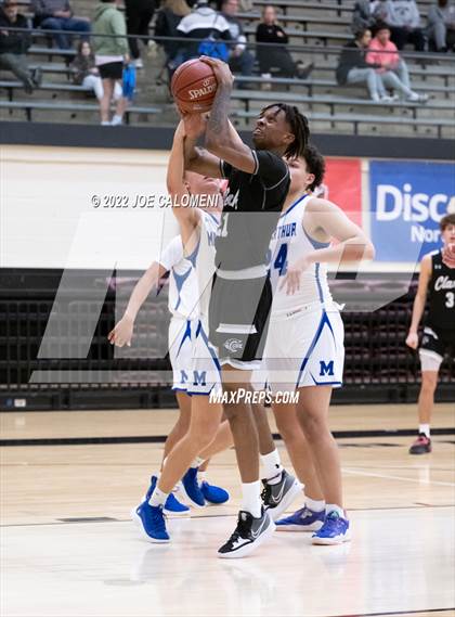 Thumbnail 3 in MacArthur [Douglas] vs Clark photogallery.