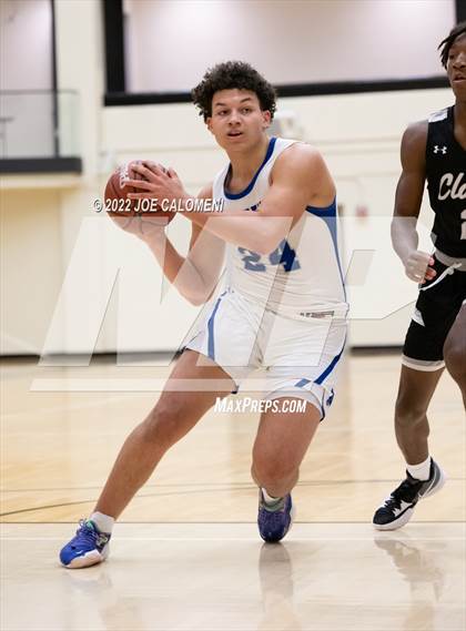 Thumbnail 1 in MacArthur [Douglas] vs Clark photogallery.