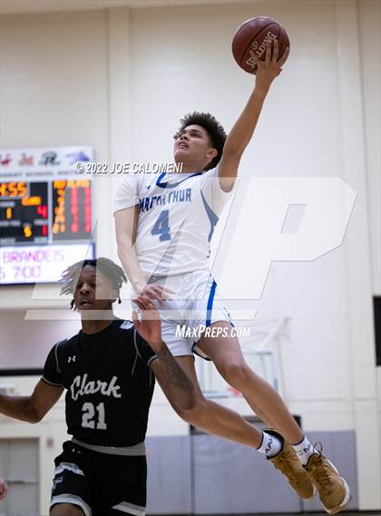 Thumbnail 1 in MacArthur [Douglas] vs Clark photogallery.