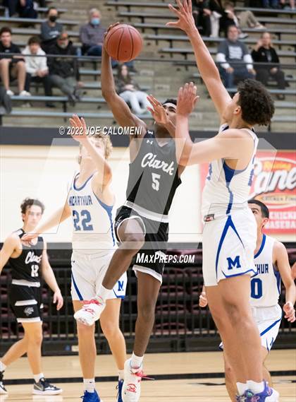 Thumbnail 3 in MacArthur [Douglas] vs Clark photogallery.