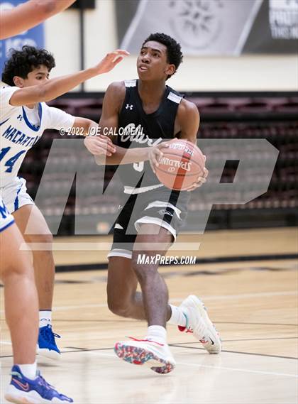 Thumbnail 1 in MacArthur [Douglas] vs Clark photogallery.