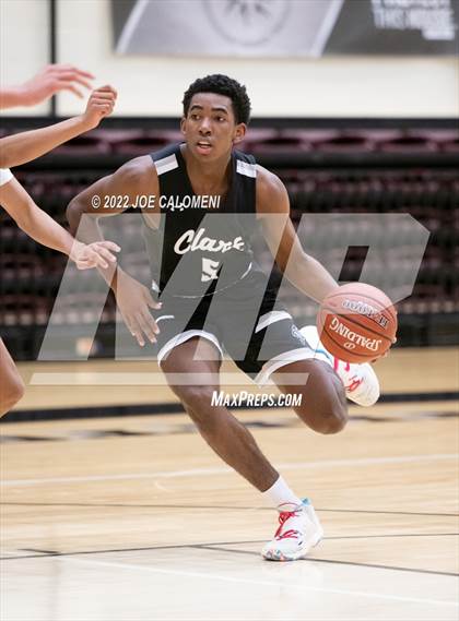Thumbnail 3 in MacArthur [Douglas] vs Clark photogallery.