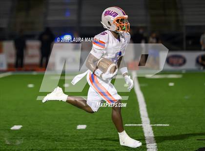 Thumbnail 3 in Bolles vs. Monarch photogallery.