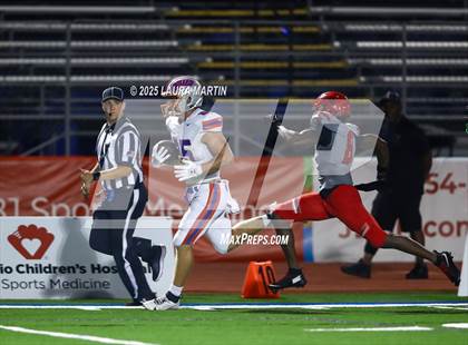 Thumbnail 3 in Bolles vs. Monarch photogallery.