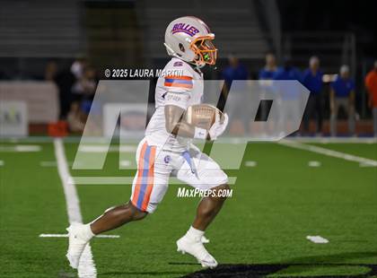 Thumbnail 2 in Bolles vs. Monarch photogallery.