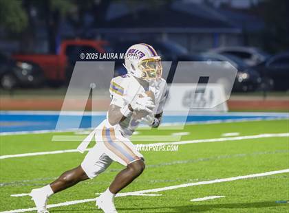 Thumbnail 3 in Bolles vs. Monarch photogallery.
