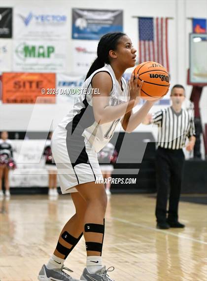 Thumbnail 1 in Oakland @ Valley Christian (CIF State NorCal D5 Playoff) photogallery.