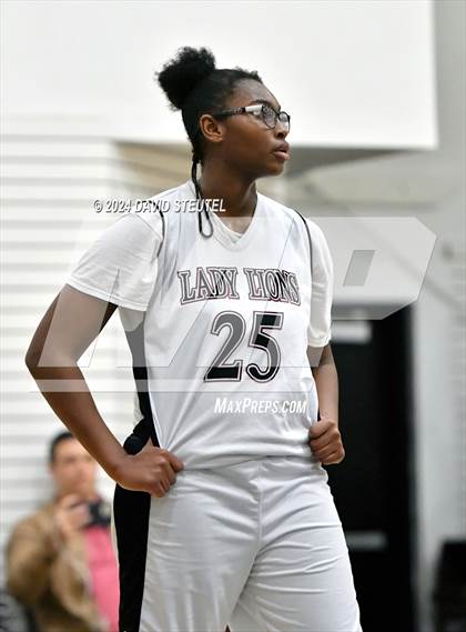 Thumbnail 1 in Oakland @ Valley Christian (CIF State NorCal D5 Playoff) photogallery.