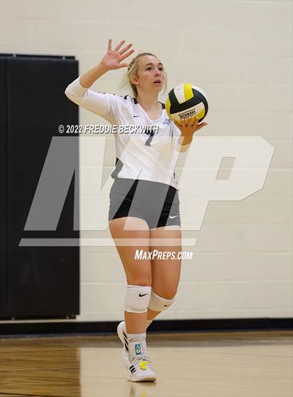 Thumbnail 2 in Howe vs. Sherman (Denison Invitational Showcase) photogallery.