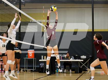 Thumbnail 1 in Howe vs. Sherman (Denison Invitational Showcase) photogallery.