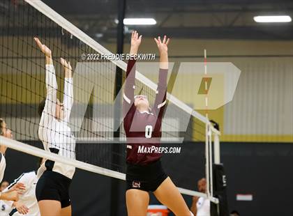 Thumbnail 1 in Howe vs. Sherman (Denison Invitational Showcase) photogallery.
