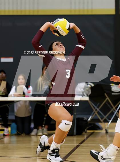 Thumbnail 2 in Howe vs. Sherman (Denison Invitational Showcase) photogallery.