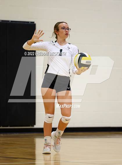 Thumbnail 1 in Howe vs. Sherman (Denison Invitational Showcase) photogallery.