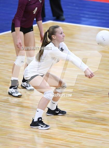 Thumbnail 2 in Silver Creek vs. Holy Family (CHSAA 4A Playoff) photogallery.