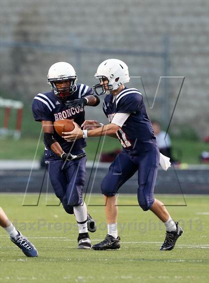 Thumbnail 3 in Boyd Navy vs. Coppell photogallery.
