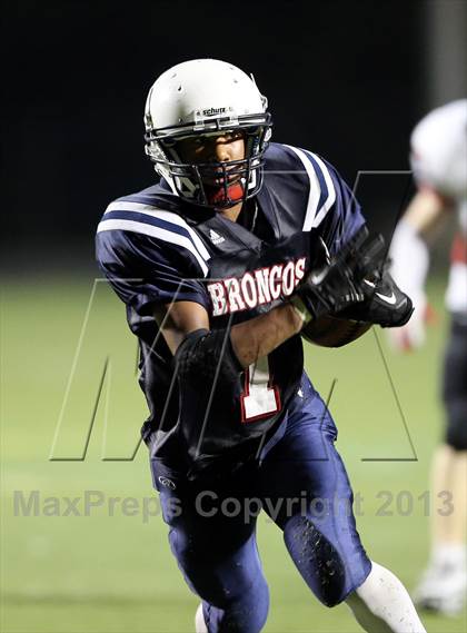 Thumbnail 2 in Boyd Navy vs. Coppell photogallery.