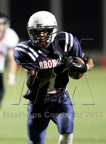 Thumbnail 3 in Boyd Navy vs. Coppell photogallery.