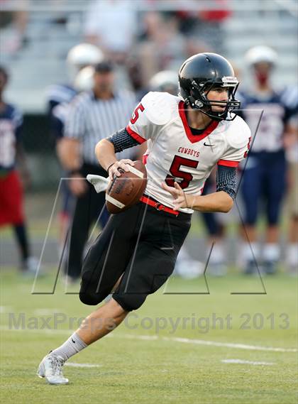 Thumbnail 3 in Boyd Navy vs. Coppell photogallery.