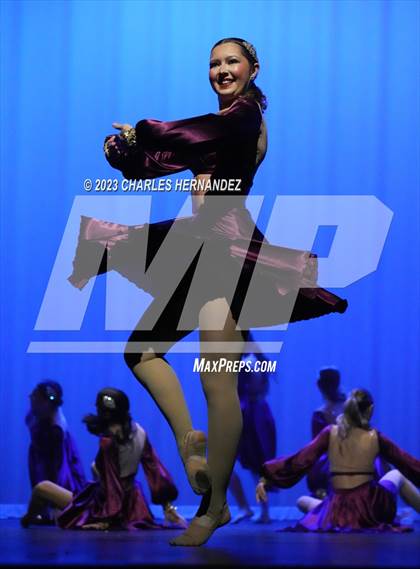 Thumbnail 3 in Strutters Showcase photogallery.