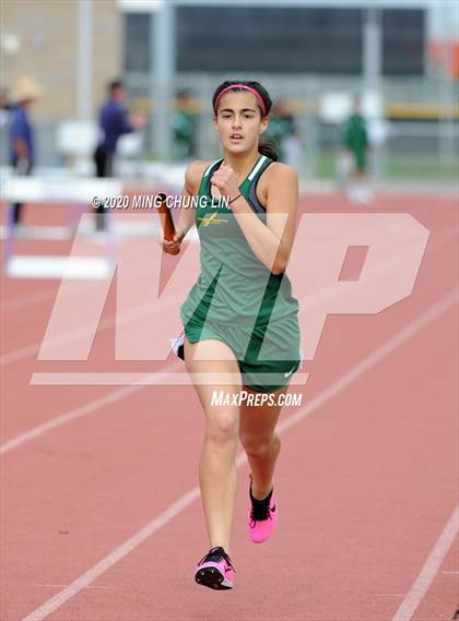 Thumbnail 2 in Earl Engman Relays (Distance Medley 1) photogallery.