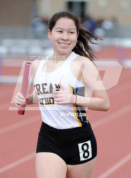 Thumbnail 3 in Earl Engman Relays (Distance Medley 1) photogallery.