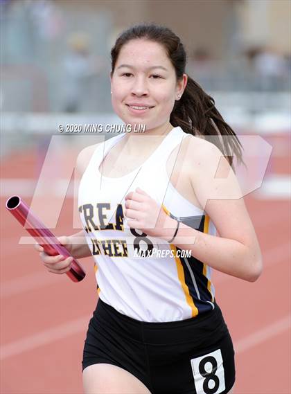 Thumbnail 1 in Earl Engman Relays (Distance Medley 1) photogallery.