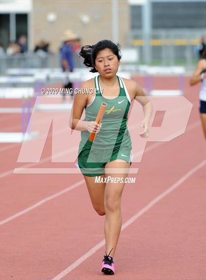 Thumbnail 1 in Earl Engman Relays (Distance Medley 1) photogallery.