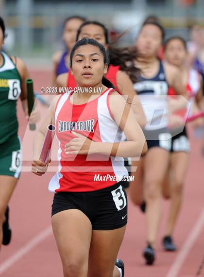 Thumbnail 2 in Earl Engman Relays (Distance Medley 1) photogallery.