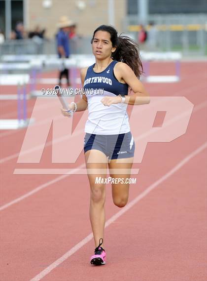 Thumbnail 2 in Earl Engman Relays (Distance Medley 1) photogallery.