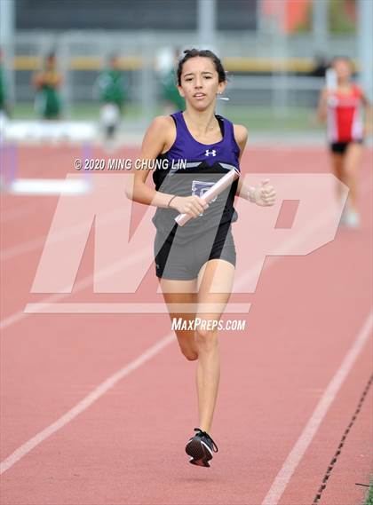 Thumbnail 3 in Earl Engman Relays (Distance Medley 1) photogallery.