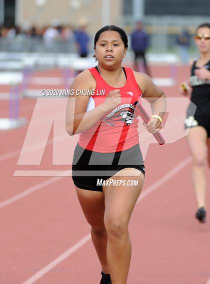 Thumbnail 2 in Earl Engman Relays (Distance Medley 1) photogallery.