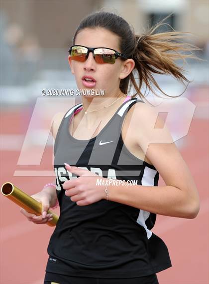 Thumbnail 2 in Earl Engman Relays (Distance Medley 1) photogallery.