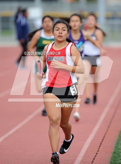 Thumbnail 1 in Earl Engman Relays (Distance Medley 1) photogallery.