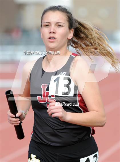 Thumbnail 2 in Earl Engman Relays (Distance Medley 1) photogallery.